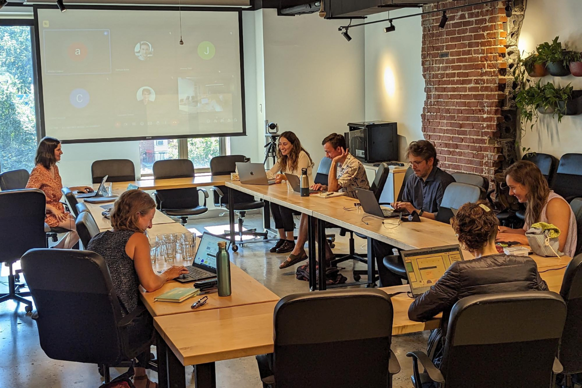 A workshop organized by legal designers En Clair, featuring the City of Montreal, Montreal en Commun project partners, and OpenNorth
